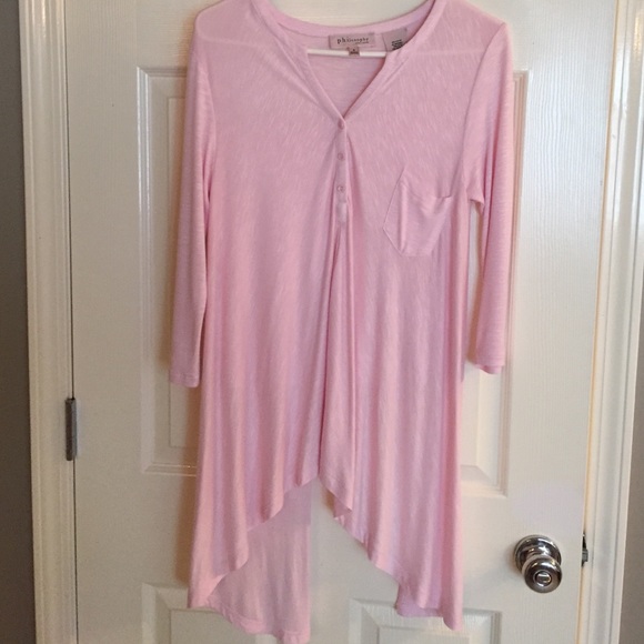 Pink shirt, lower in the back cute style