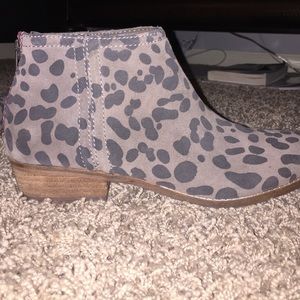 Cheetah Print booties
