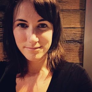 Meet your Posher, Carrie