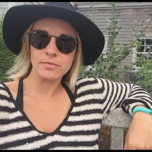 Meet your Posher, Samantha