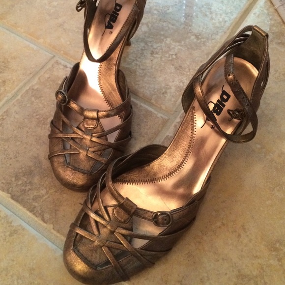 DIBA bronze sandal