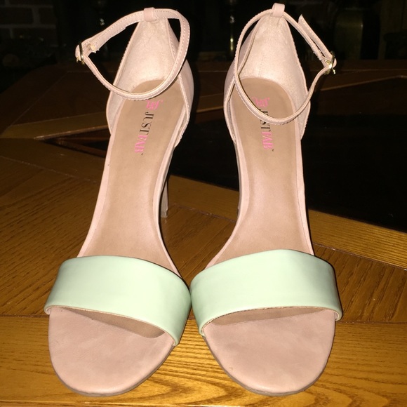 Stiletto sandals