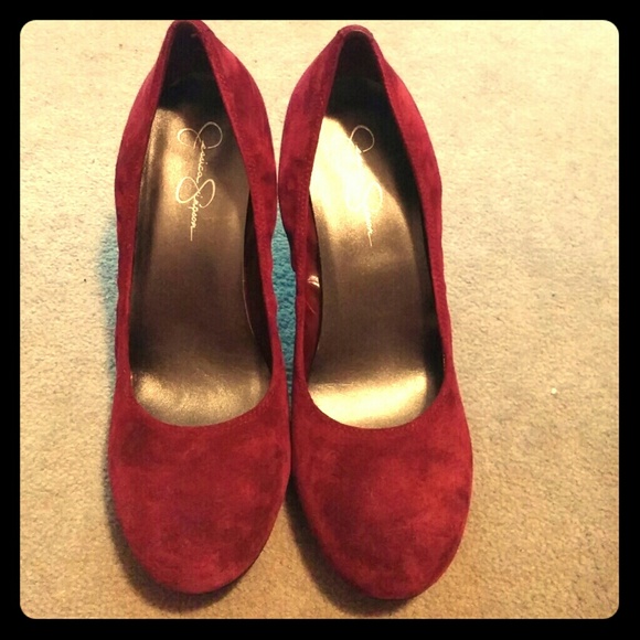 Reddish cranberry Jessica Simpson wedges