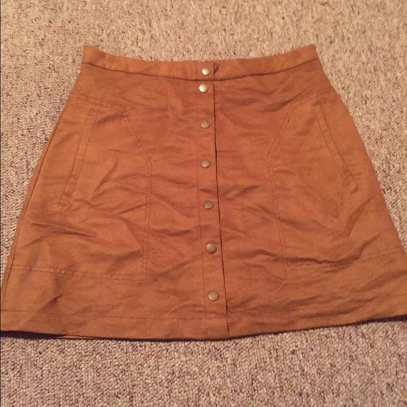 H&M Dresses & Skirts - H&M suede skirt! Perfect for fall with boots