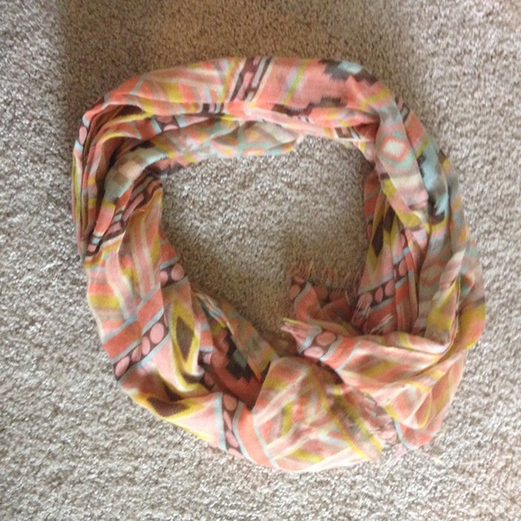 Pattern scarf