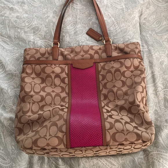 Signature coach tote - Picture 1 of 4