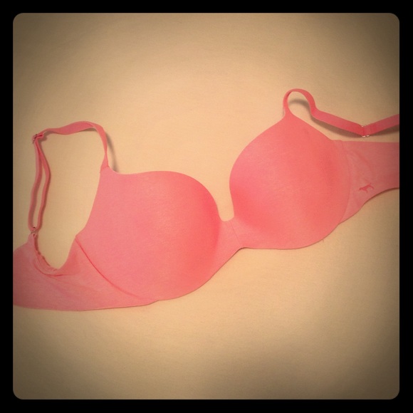 Victoria Secret 34D light lined bra