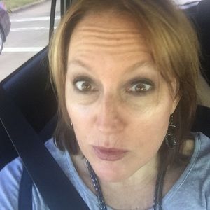 Meet your Posher, Valerie