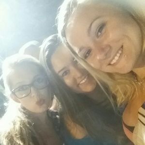 Meet your Posher, Kelly