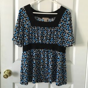 Susan Lawrence Tops - Loose Fitting top with Unique Design