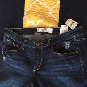 NWT Abercrombie Bootcut Jeans.