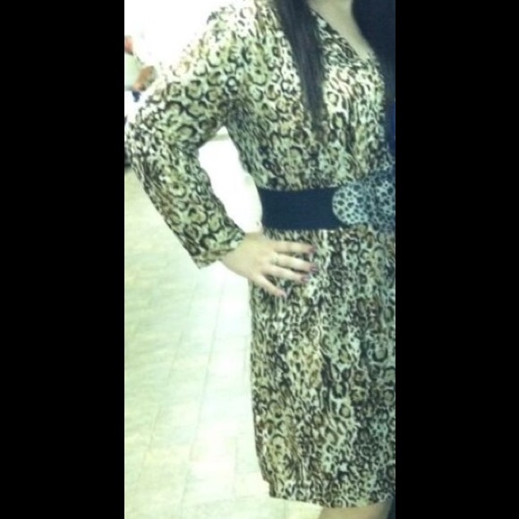 🚫SOLD🚫Cheetah Dress with pockets!