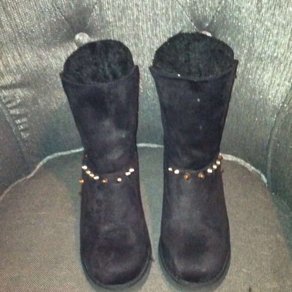 Micro suede wedge heel boots