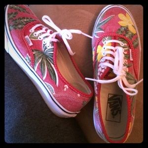 Vans van doren red Hawaiian print sneakers (: