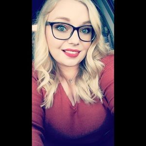 Meet your Posher, Paige