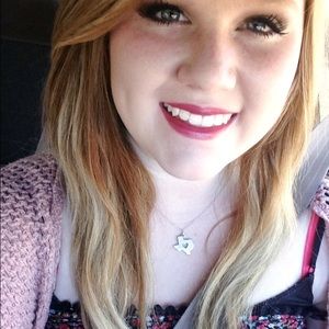 Meet your Posher, Lindsey