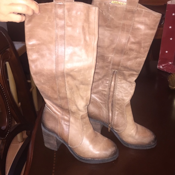 Arturo Chiang Boots