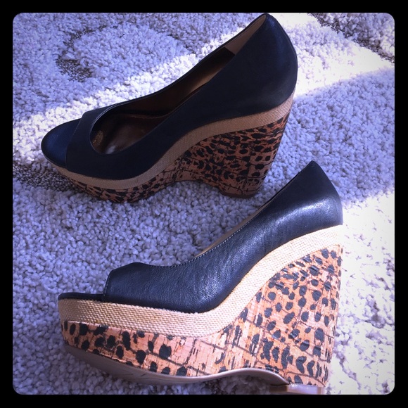 Nine West Black peep toe wedges
