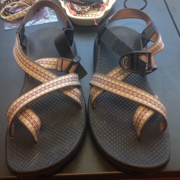 Maroon pattern Chacos