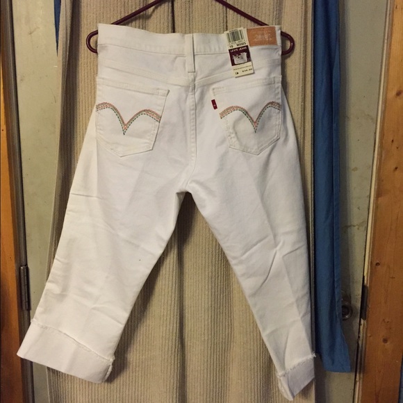 Levis Capri size 12