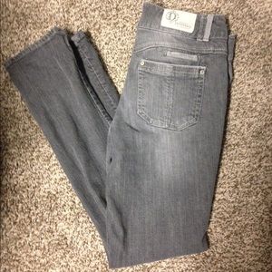 Democracy grey wash lightly distressed jean Sz 6