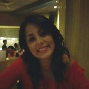 Meet your Posher, Ivone