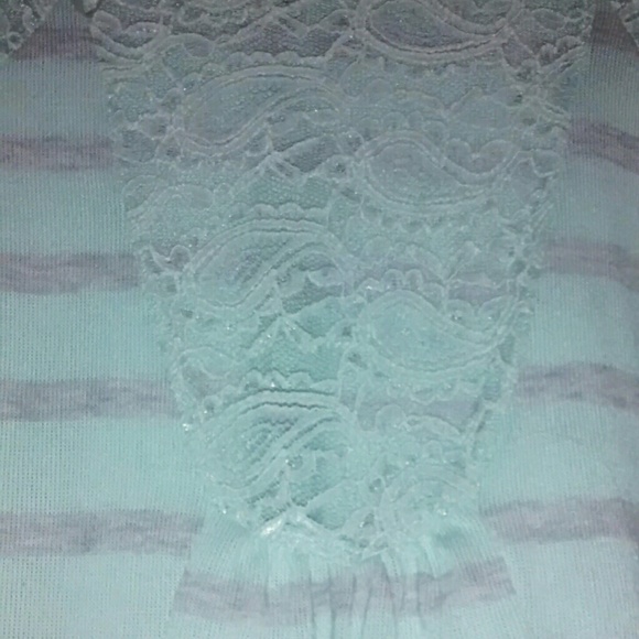A long sleeve see thru shirt from no boundries - Picture 3 of 3
