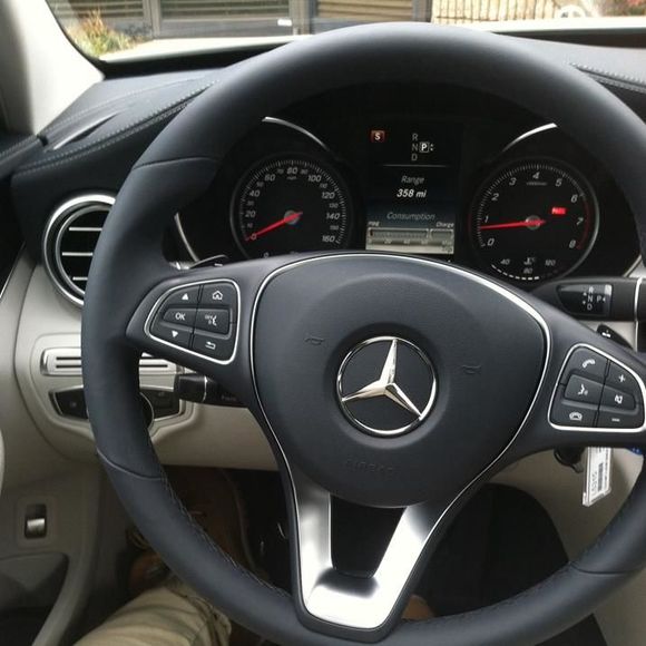 Meet your Posher, Chrys