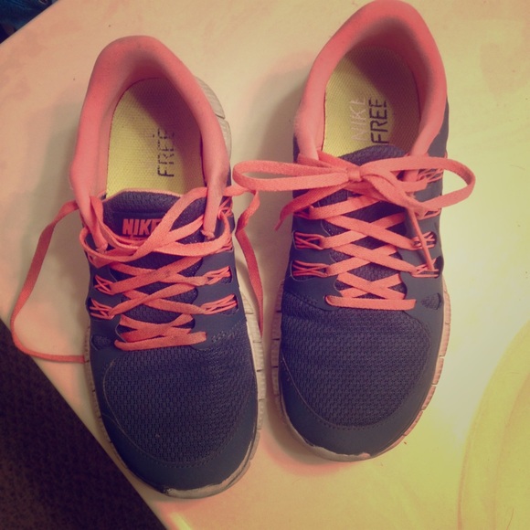 Nike 5.0 free run. Size 8.5 (used)
