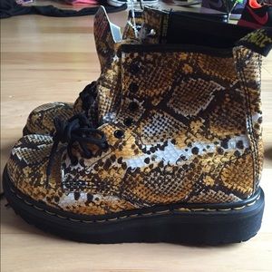 Snake Skin Dr. Marten Boots❤️ PRICE REDUCED❤️