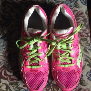Saucony Guide 6 size 8