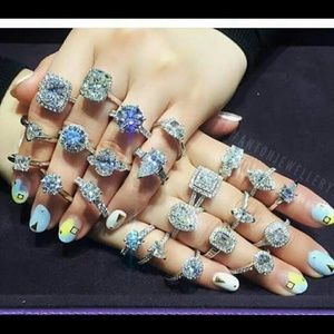 Meet your Posher, Selina