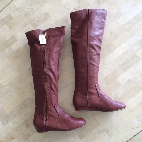 small wedge boots