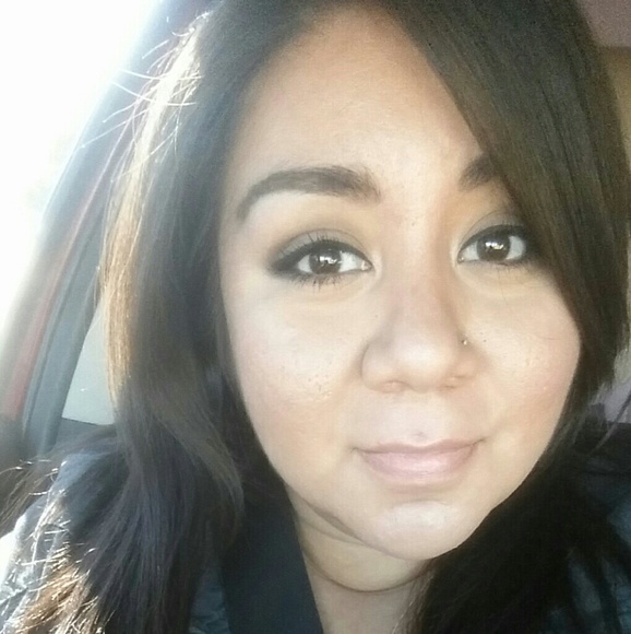 Meet your Posher, Bianca - Picture 1 of 1