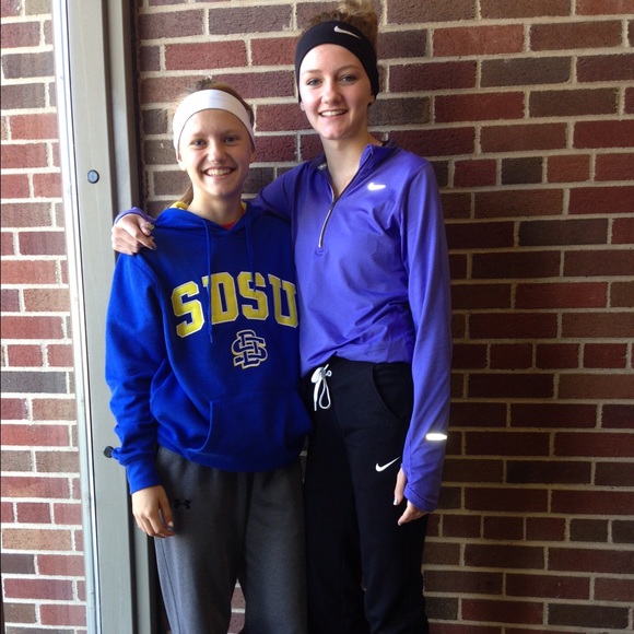 Meet your Posher, Kristen - Picture 1 of 1