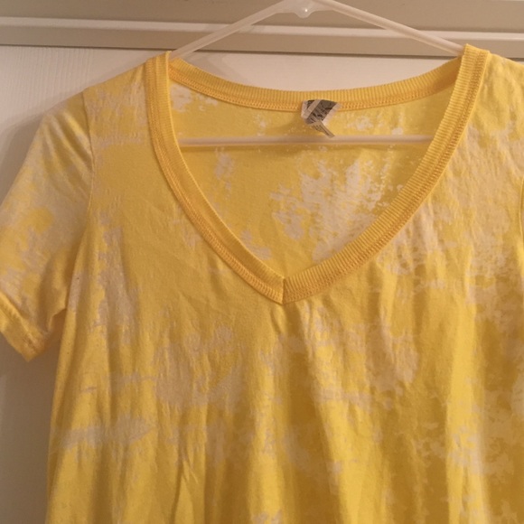 Nordstrom yellow tee - Picture 2 of 2