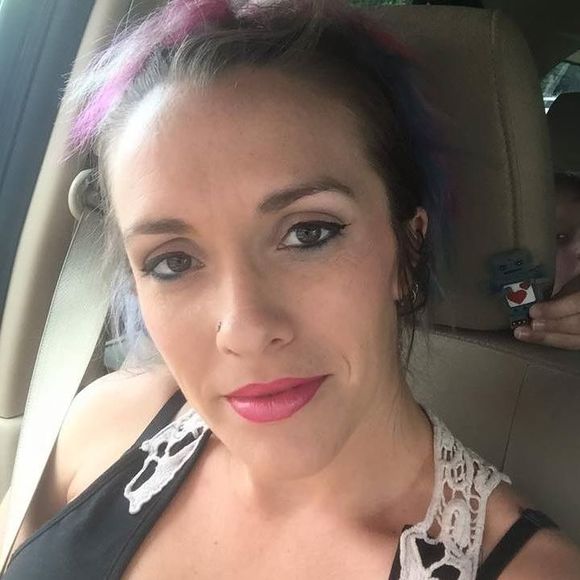 Meet your Posher, Shelly - Picture 1 of 1