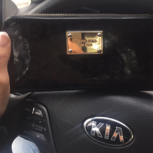 Michael Kors wallet