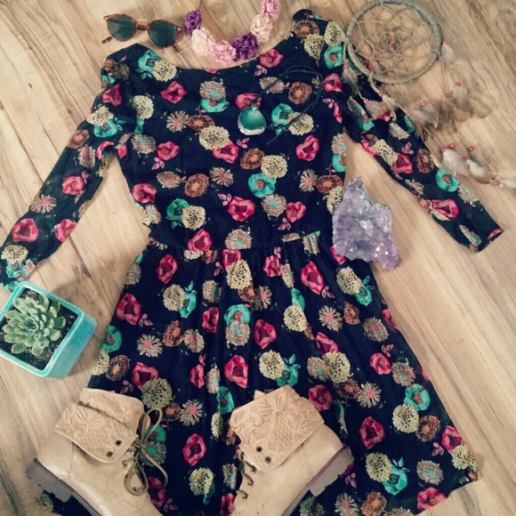 as u wish Dresses & Skirts - Flora Boho Mesh Sleeve Skater Dress