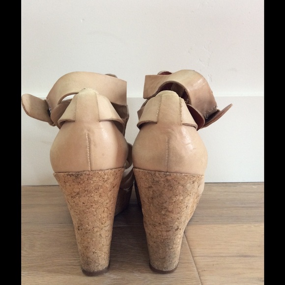 MRKT Mär-ket Nude Platform Zip Up Cork Wedge Heel - Picture 4 of 4