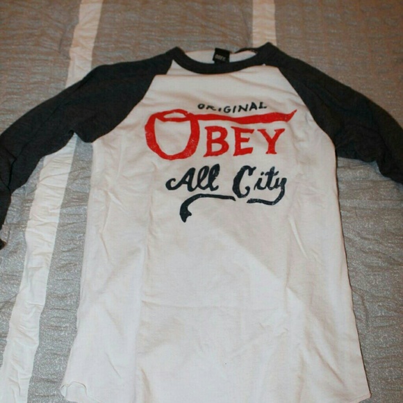 Obey Tops - Obey 3/4 shirt