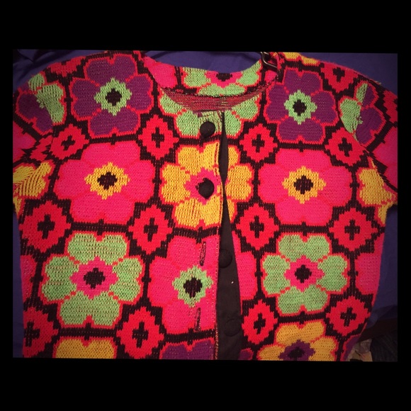 Authentic Vintage crop sweater!