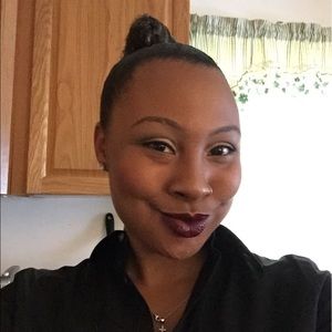 Meet your Posher, Myisha