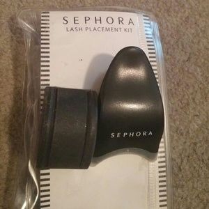 Sephora false eyelash placer with eyelash stand