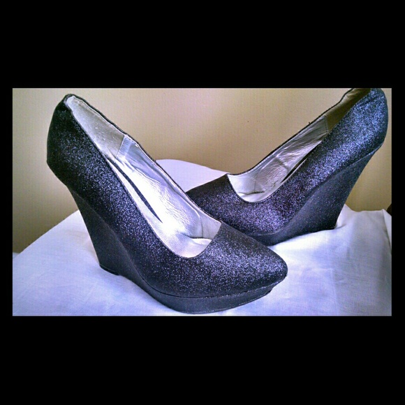 Heeled wedge