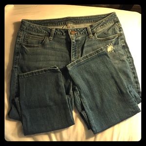 Destructed boyfriend jeans