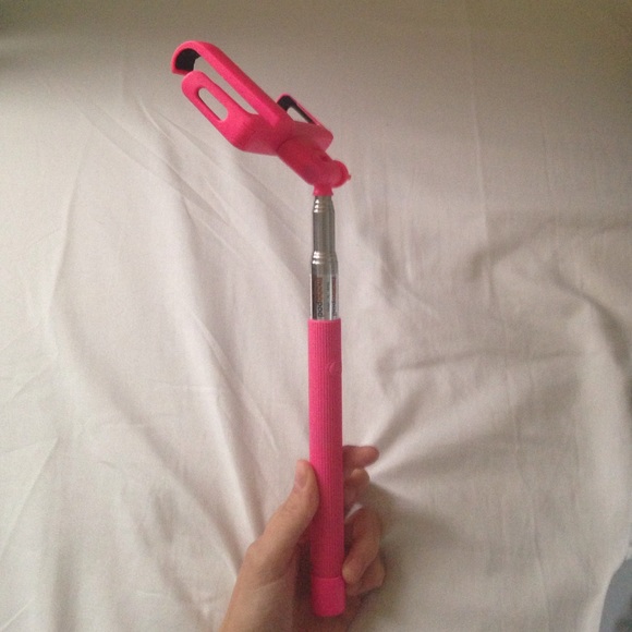 PINK SELFIE STICK - Picture 2 of 2