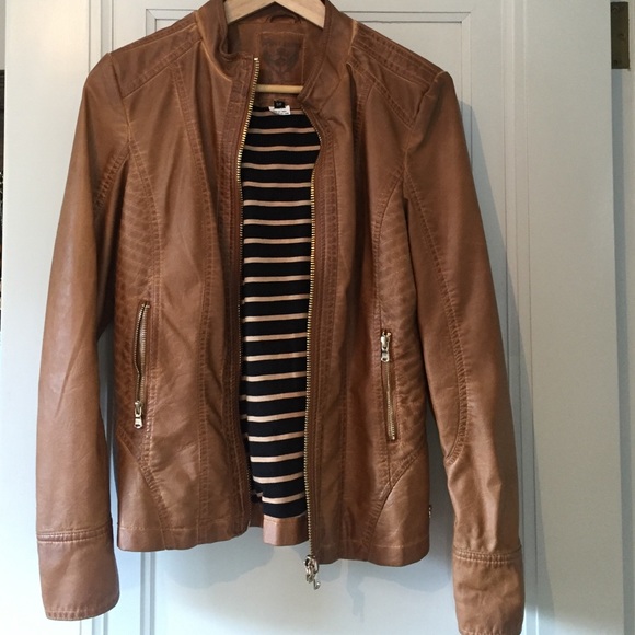 Faux leather camel jacket size s/p. Never worn.