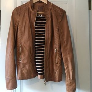 Faux leather camel jacket size s/p. Never worn.