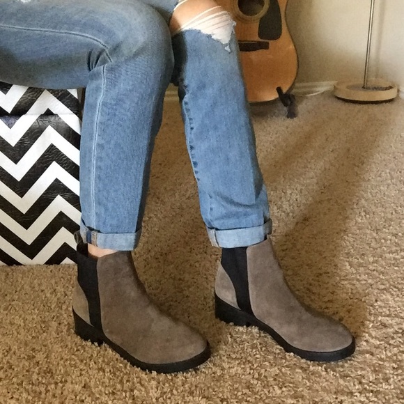 Steve Madden Suede Bootie - Picture 2 of 4